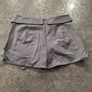 Aritzia Gray Skort